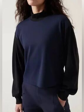 Athleta Venice Sweatshirt XS Navy Black Colorblock Mock Neck Top
